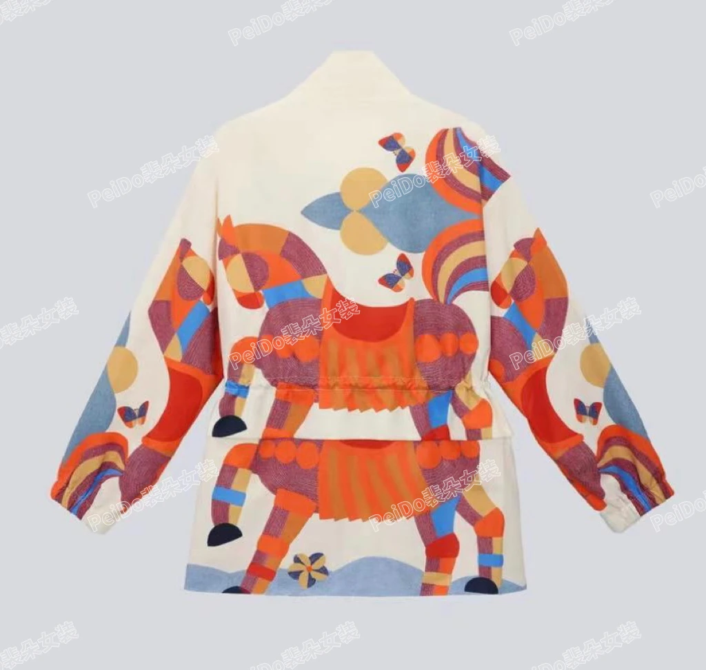 T817轻奢欧版爱马里布印花冲锋衣风衣帽百搭上衣外套女