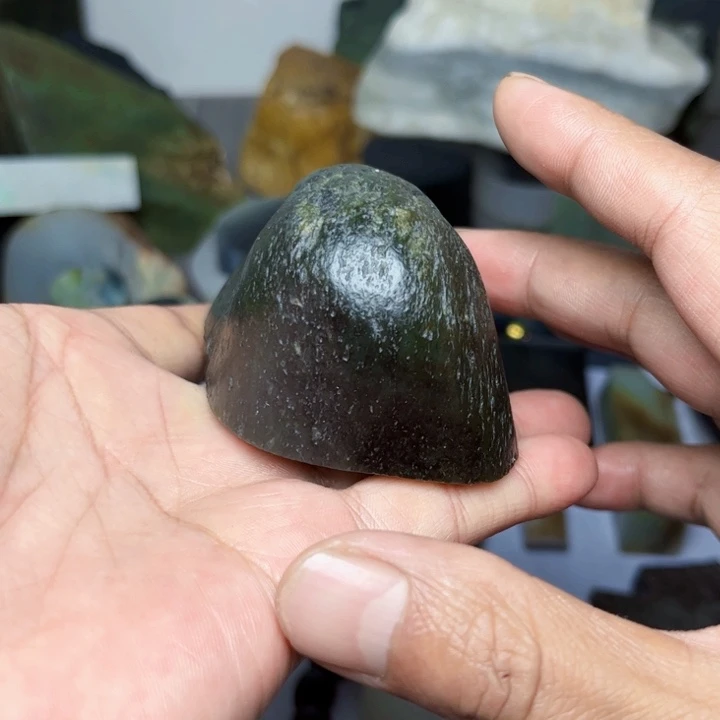 未镶嵌和田玉（子料）珠宝半成品