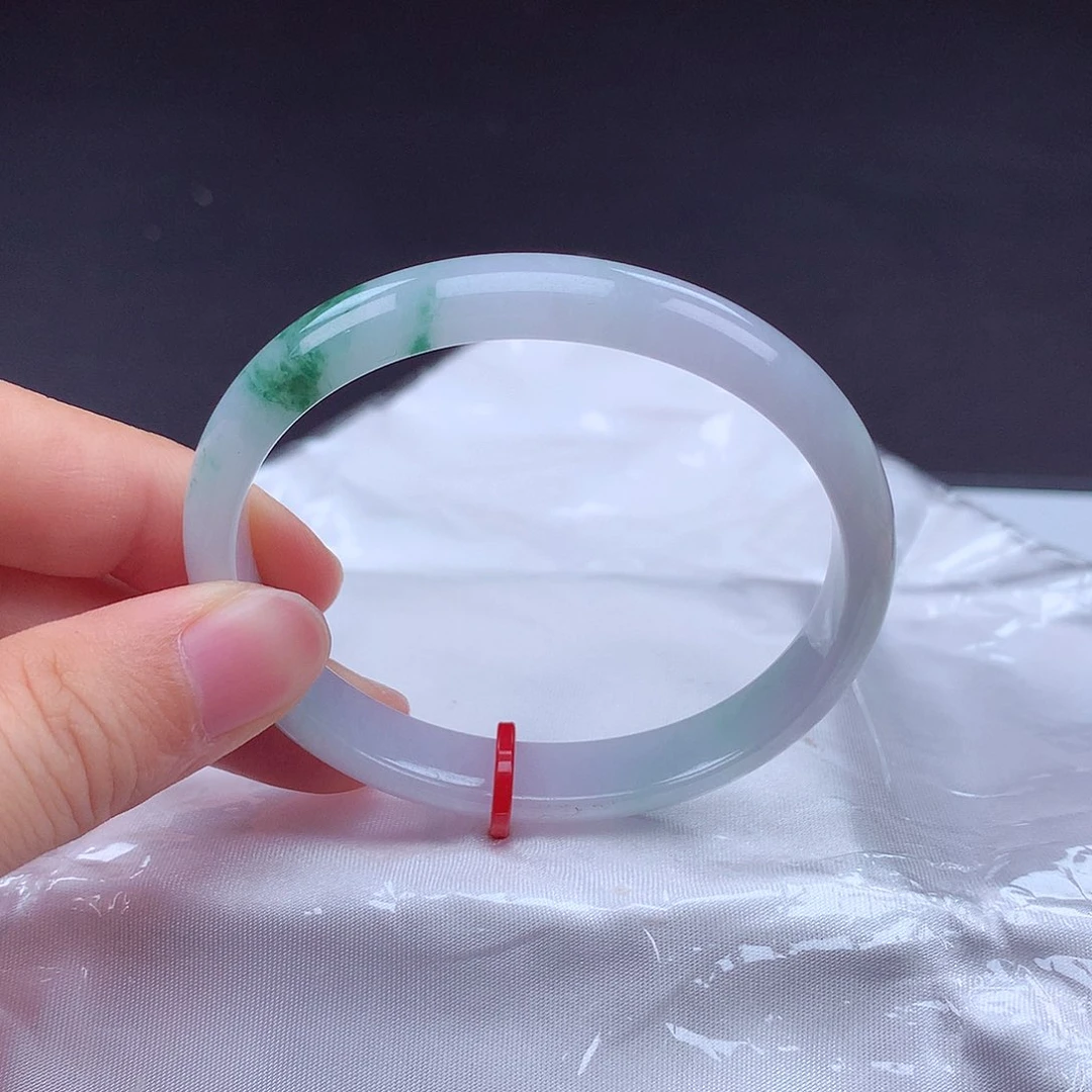 翡翠手镯（贵妃镯）未镶嵌000354