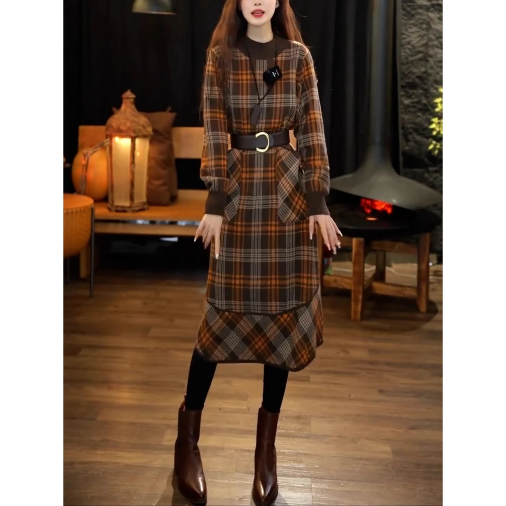 高端新时尚轻奢高级感文艺范复古长袖格子裙女收腰显瘦气质连衣裙