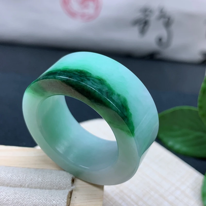 戒指内径23缅甸天然A货翡翠老坑冰润飘花阳绿色扳指戒圈送礼