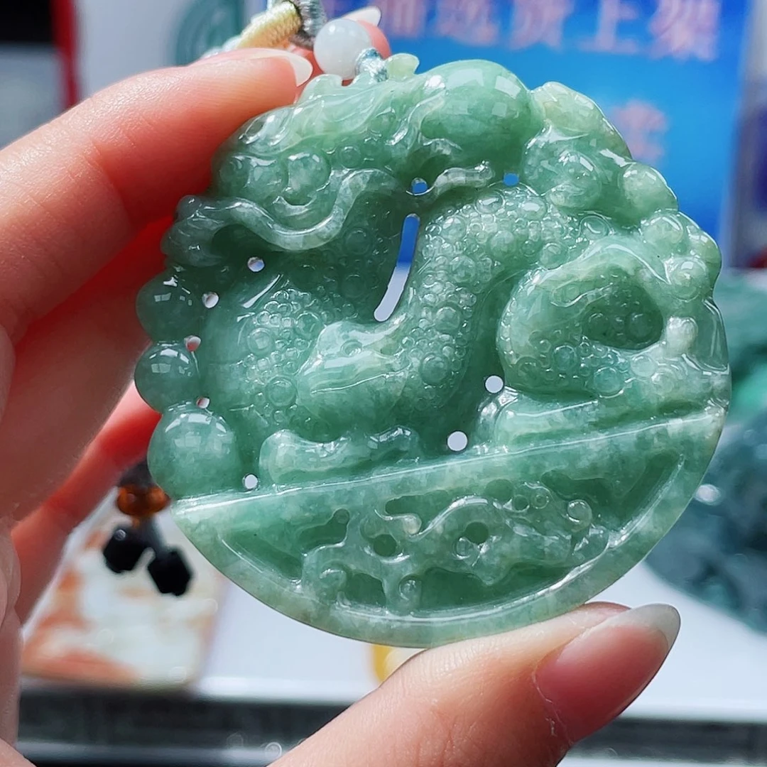 颈饰未镶嵌翡翠翡翠多样性