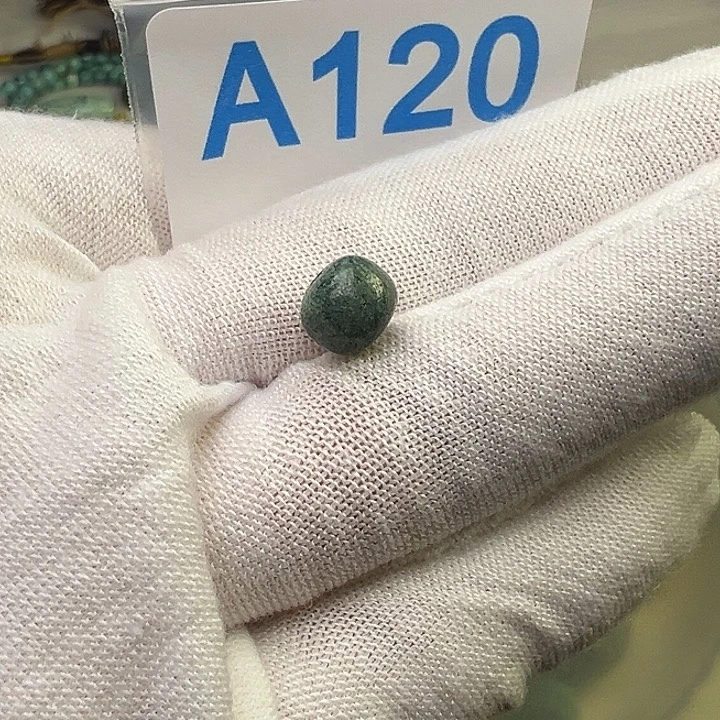 南红玛瑙未镶嵌珠宝奇石