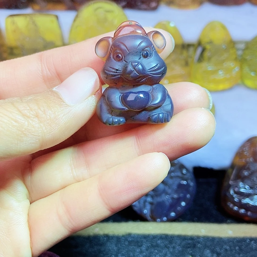 琥珀颈饰未镶嵌鼠