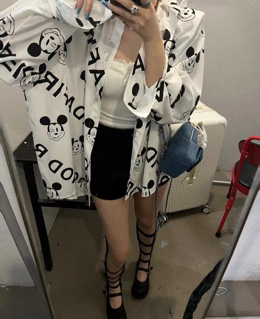 ▪️现货·韩国休闲风翻领垫肩宽松米奇印花衬衫