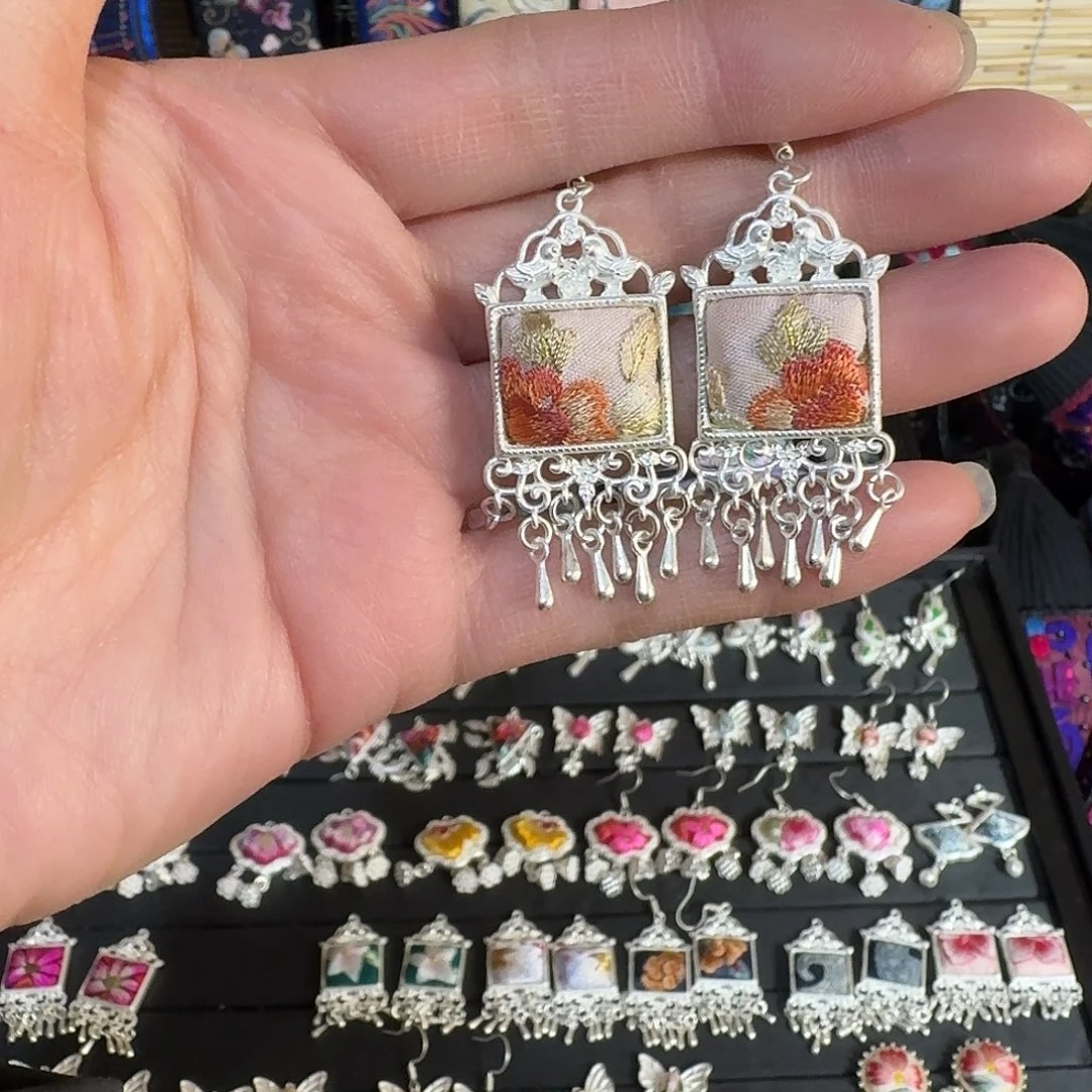 织绣民族风刺绣耳环