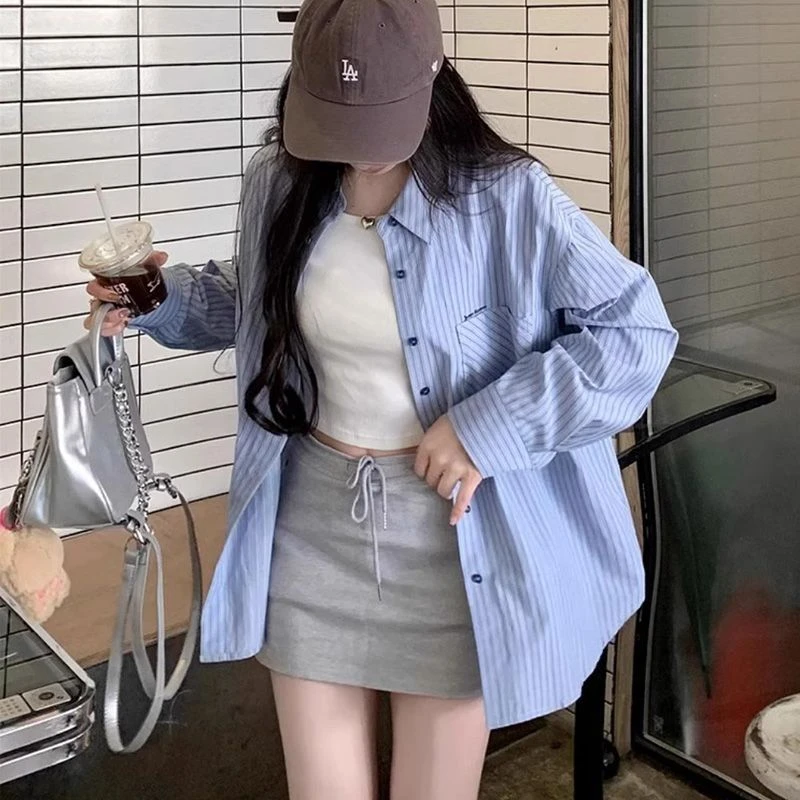 法式条纹长袖衬衫春秋新款设计感高级潮女大码衬衣宽松遮肉休闲