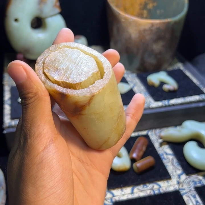 飞***哥玉玉摆件马蹄同器形