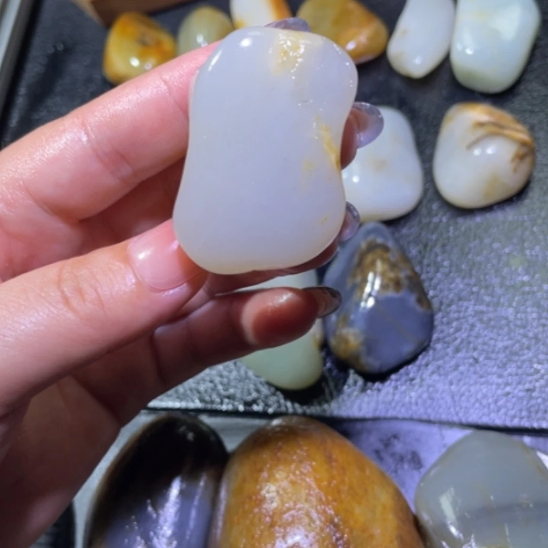 【闪购商品】和田玉未镶嵌颈饰星*