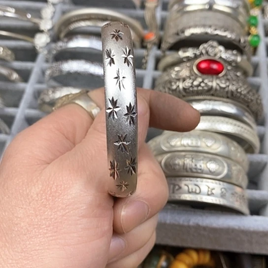 秀***中铜器工艺品有限公司