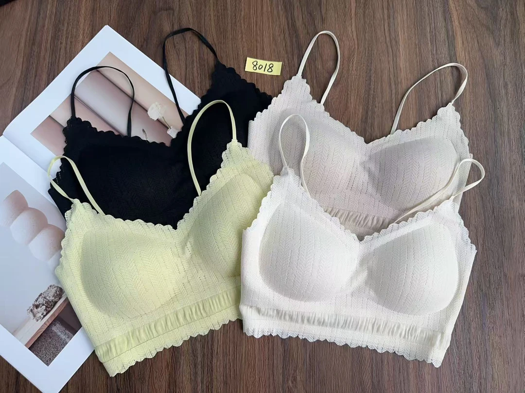 8018#法式蕾丝舒适美背