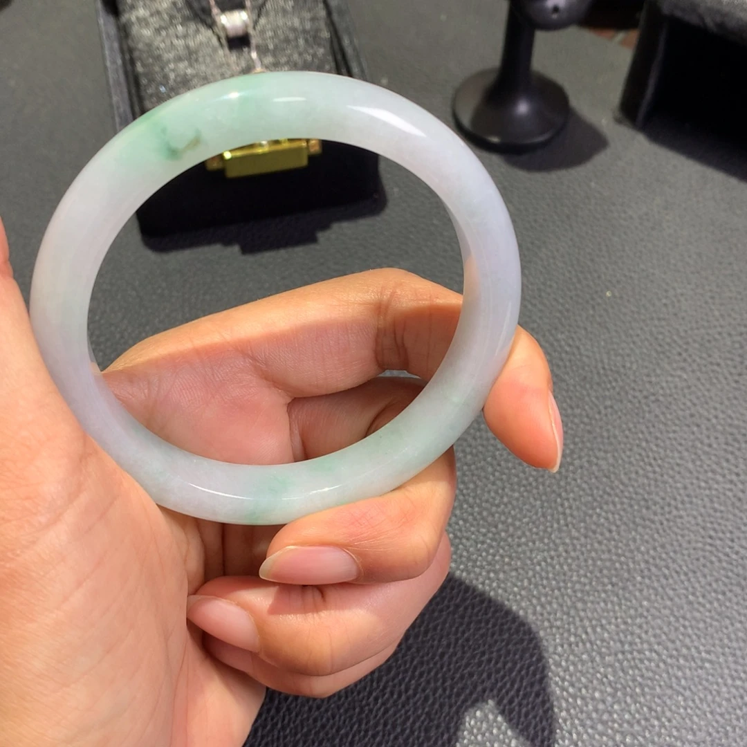 翡翠未镶嵌手镯手镯