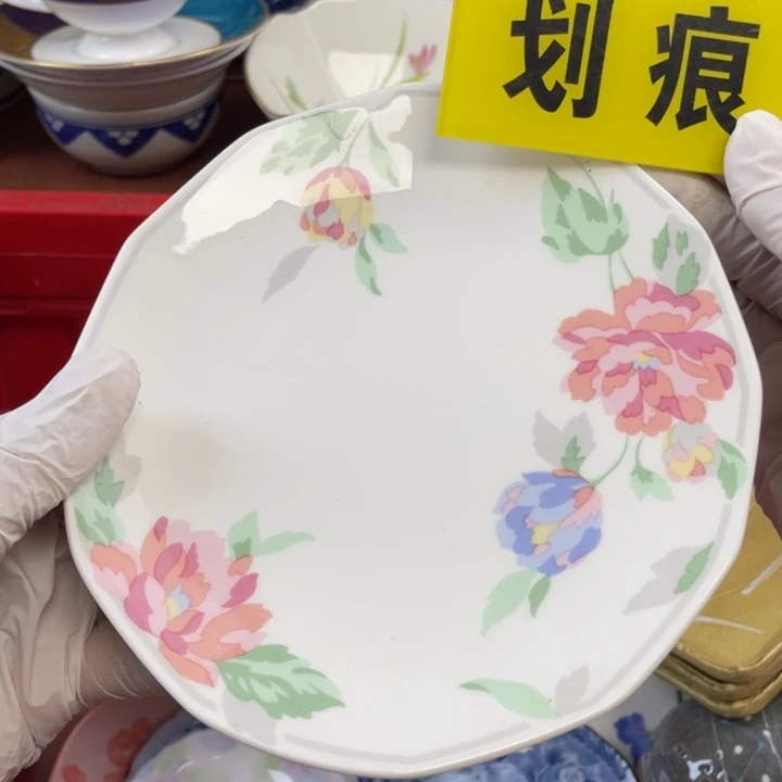 他家瓷器真美…开播了