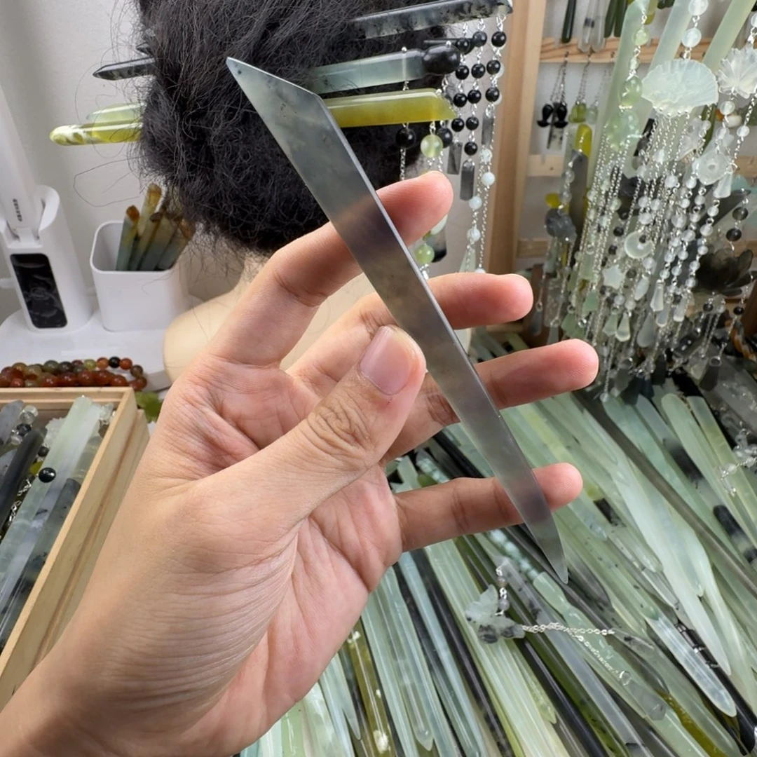 蛇纹石玉未镶嵌发饰