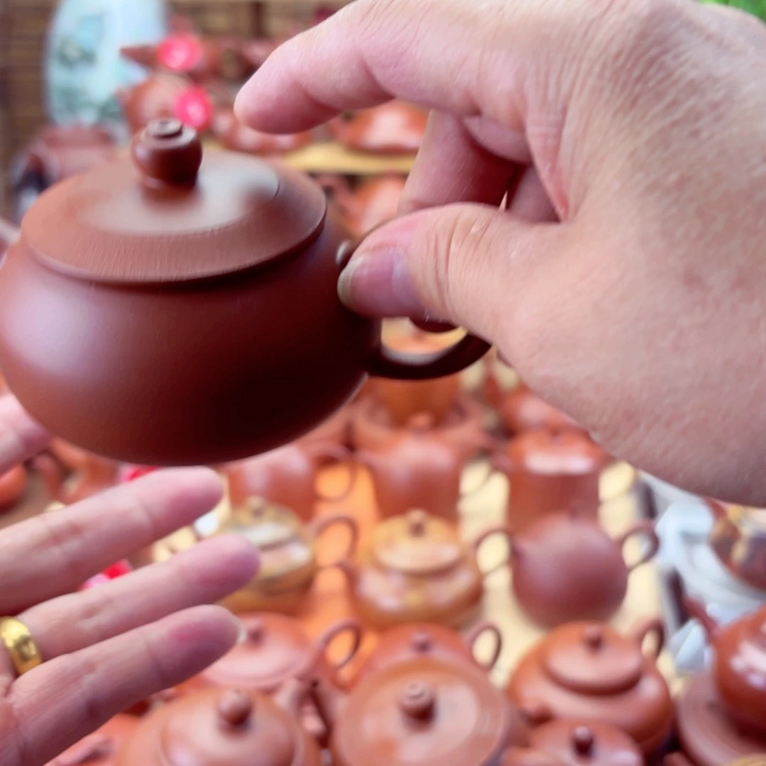 茶壶紫砂待友110 cc手拉