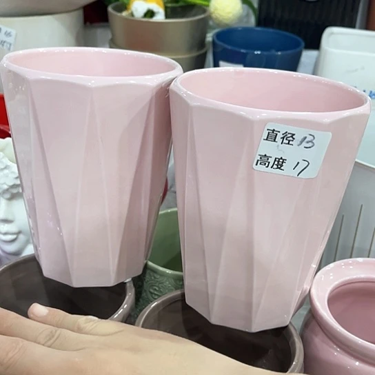 多肉绿植陶瓷花盆9.9包邮，有孔