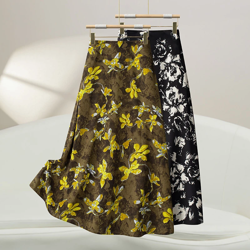 拉夏贝尔醋酸碎花半身裙女2025夏季新款复古印花气质中长款大摆裙