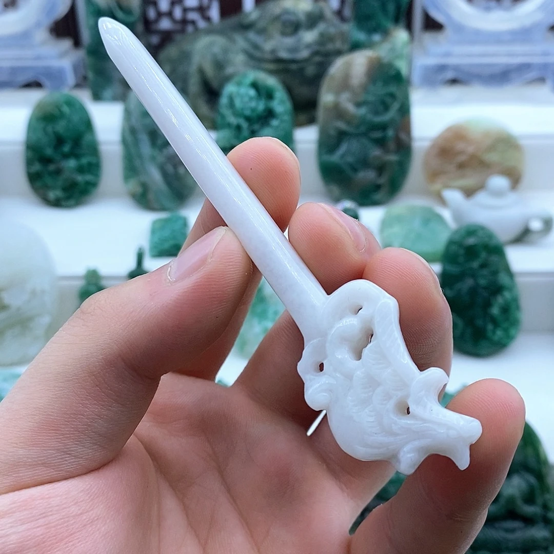 独山玉未镶嵌颈饰