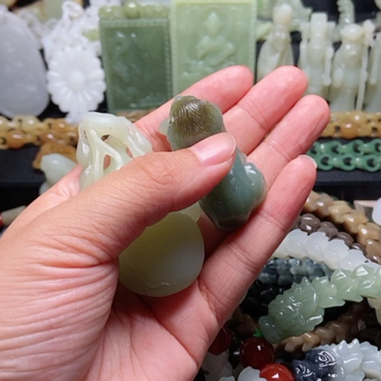 【闪购商品】和田玉未镶嵌颈饰遇****)