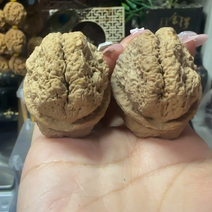 苹***果吊坠文玩核桃临沧古蟾王45