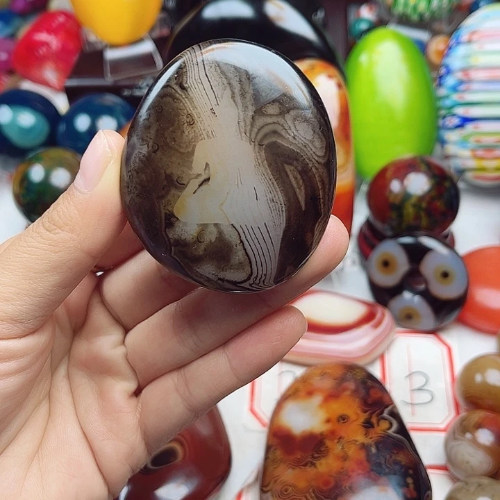 玛瑙/玉髓未镶嵌珠宝奇石