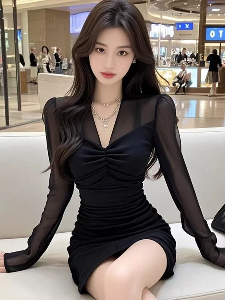 法式纯欲网纱拼接设计黑色内搭连衣裙女早春季新款甜辣风修身短裙