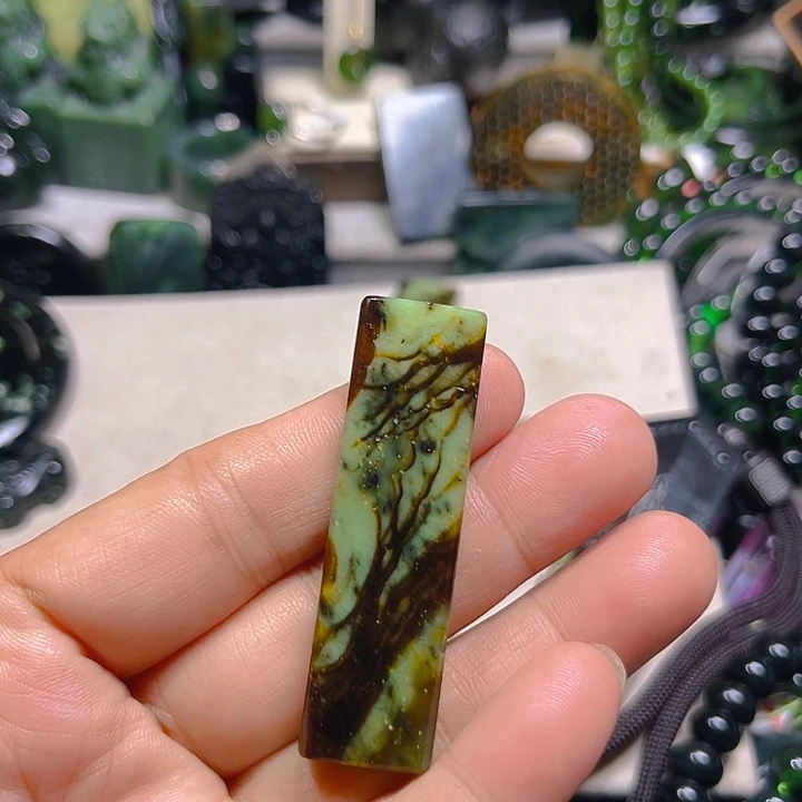 蛇纹石玉未镶嵌泰山玉