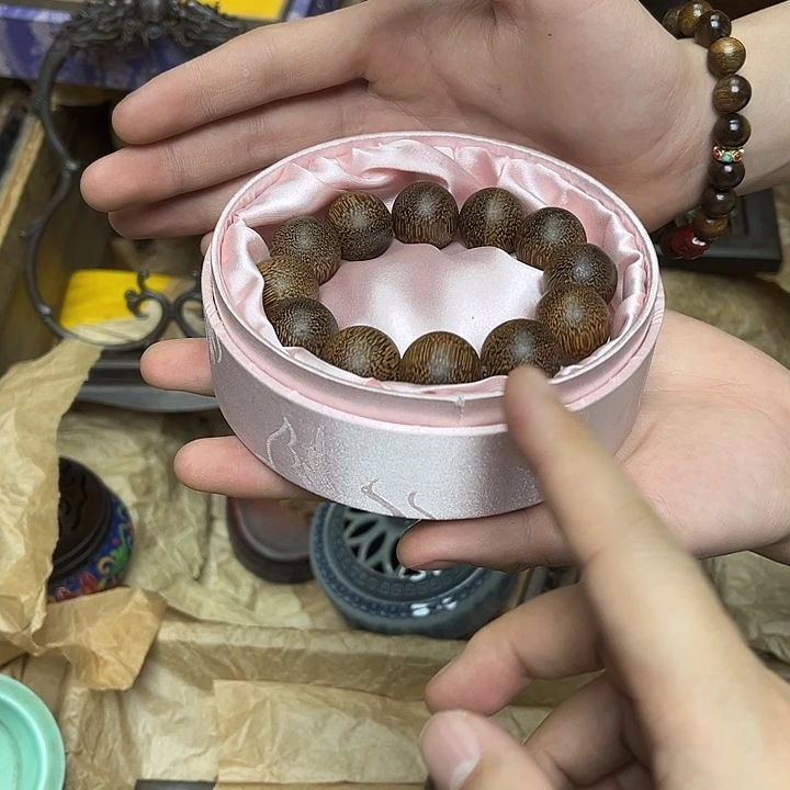 大叶紫檀（黑酸枝木类）