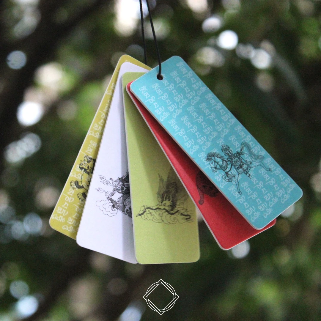 云物及山五色经幡白茶香车载家用喷香工艺香片藏式文创