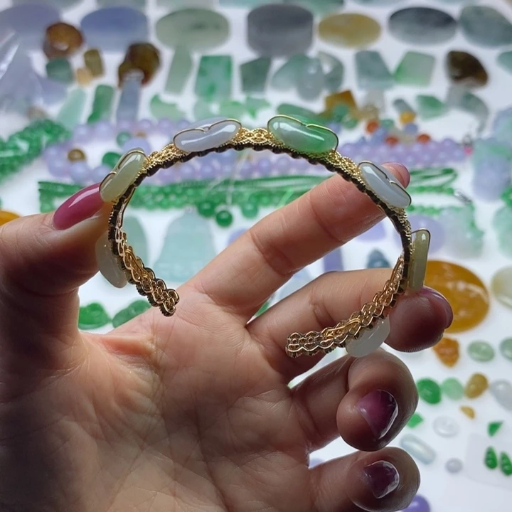 翡翠未镶嵌挂件天然翡翠