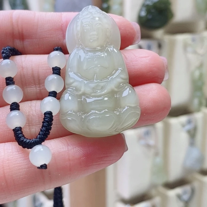 旺***哥颈饰未镶嵌和田玉
