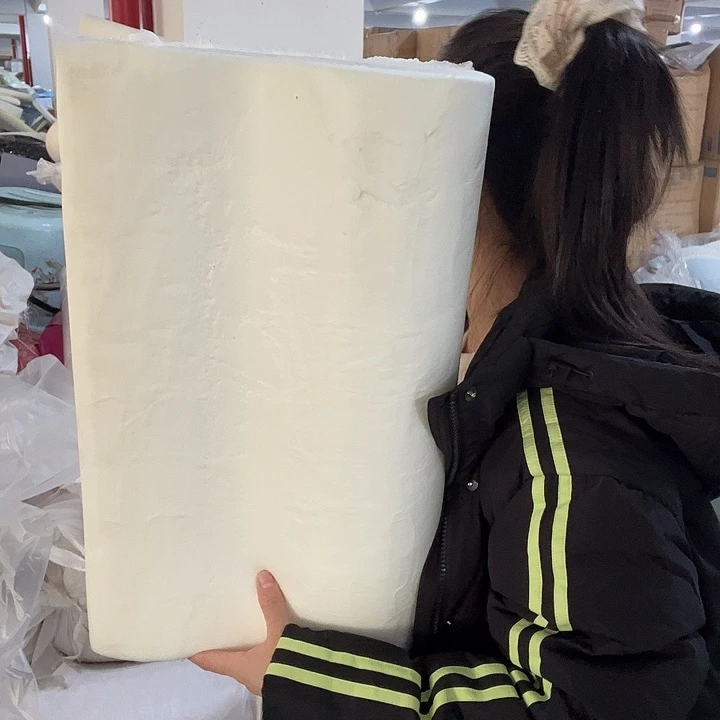 白色蝶形啦啦啦啦枕芯