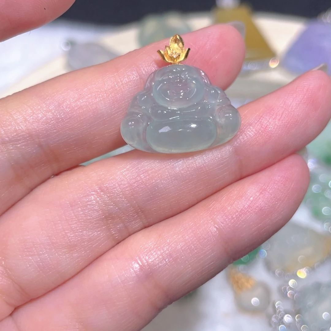 翡翠18K金镶嵌颈饰翡翠