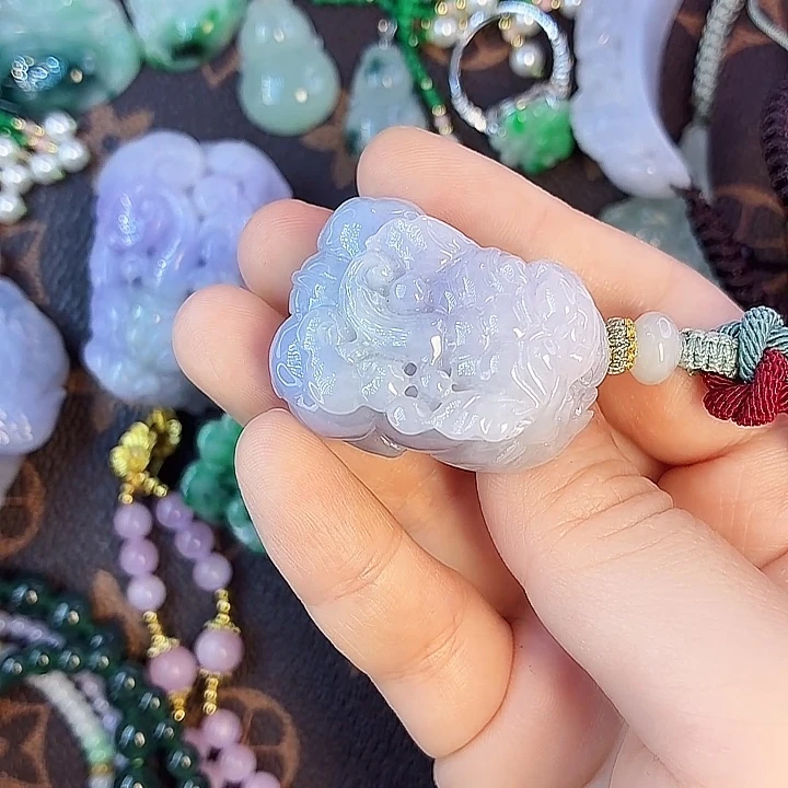 翡翠未镶嵌挂件5777