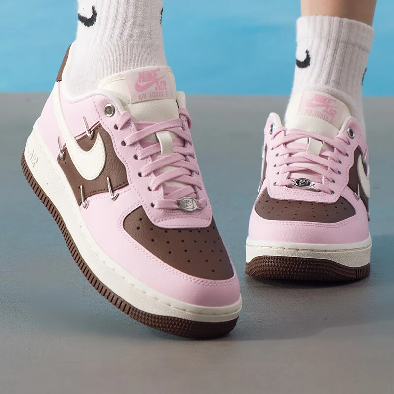 耐克（NIKE）女鞋AF1空军一号运动鞋百搭休闲鞋板鞋粉咖IO7595-211