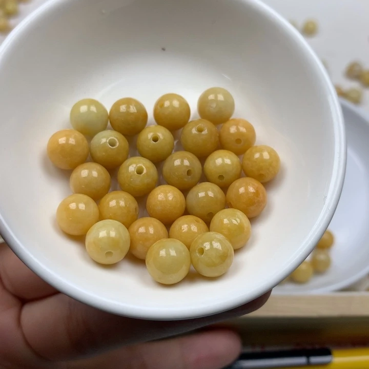 翡翠颈饰未镶嵌卡8➕