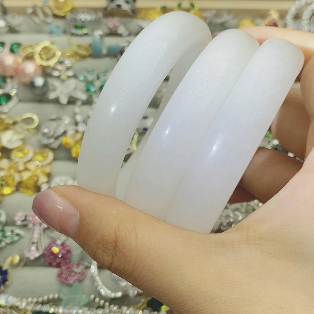 【闪购商品】银S925镶嵌耳饰托帕石