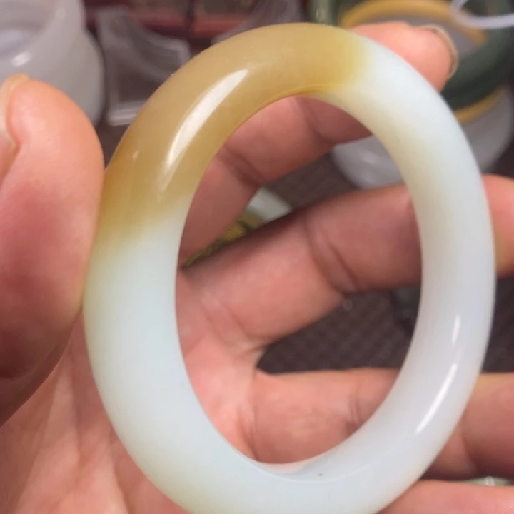 和田玉（碧玉）手镯未镶嵌