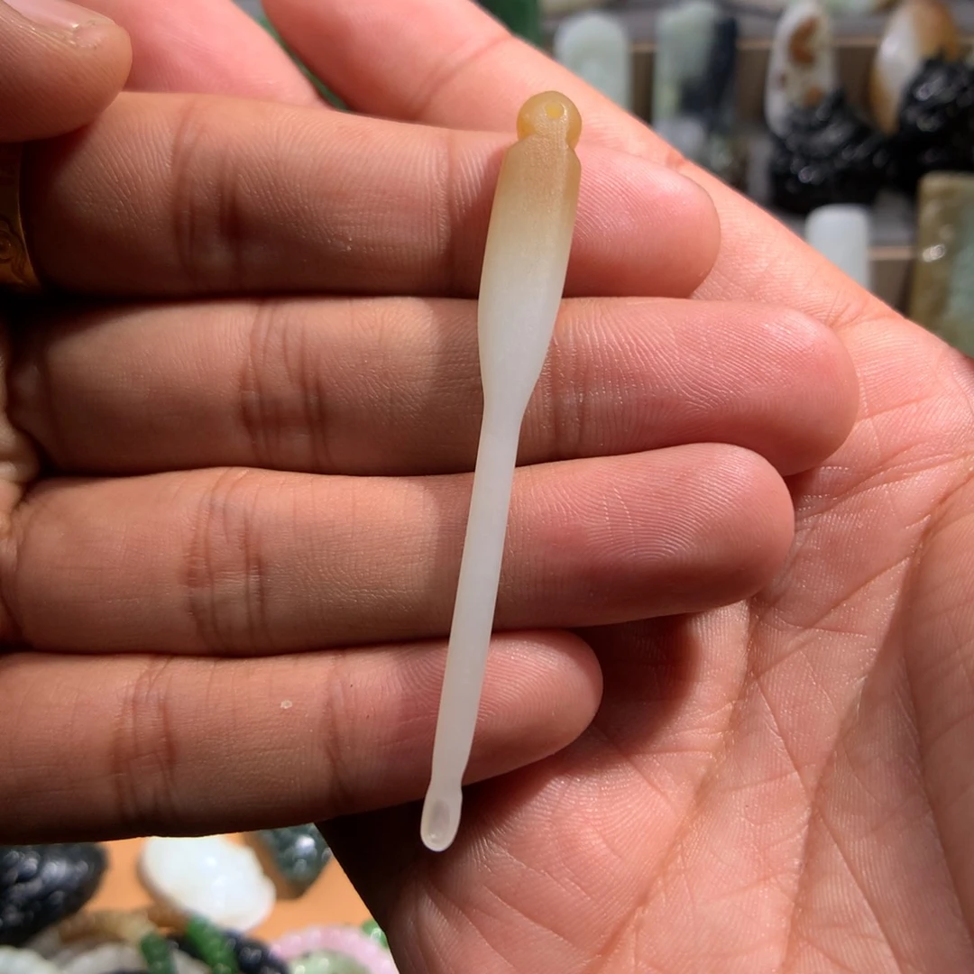 和田玉颈饰未镶嵌铃*?