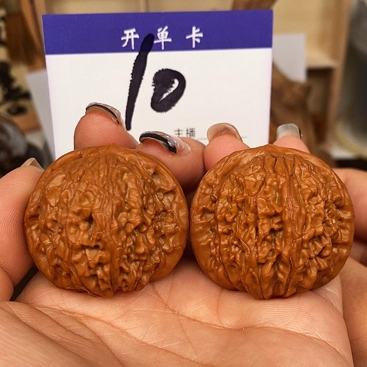 吊坠桃核金麒麟40有修s