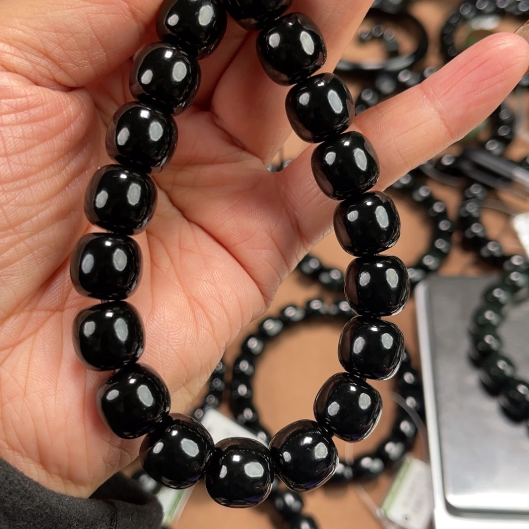 和***头和田玉未镶嵌手串12