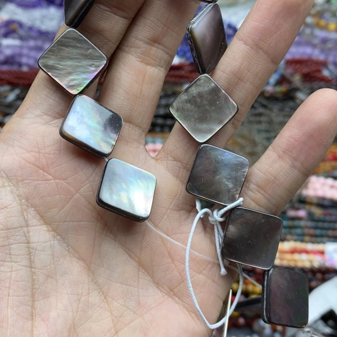 玛瑙/玉髓未镶嵌珠宝半成品四个天然黑蝶贝对角方片15mm