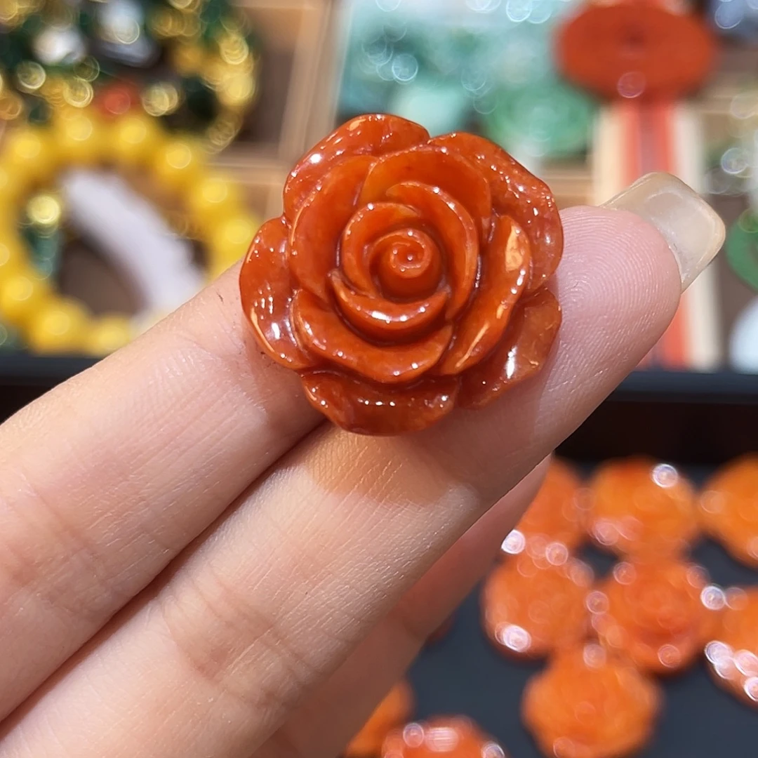 奎***店翡翠未镶嵌颈饰繁花似锦