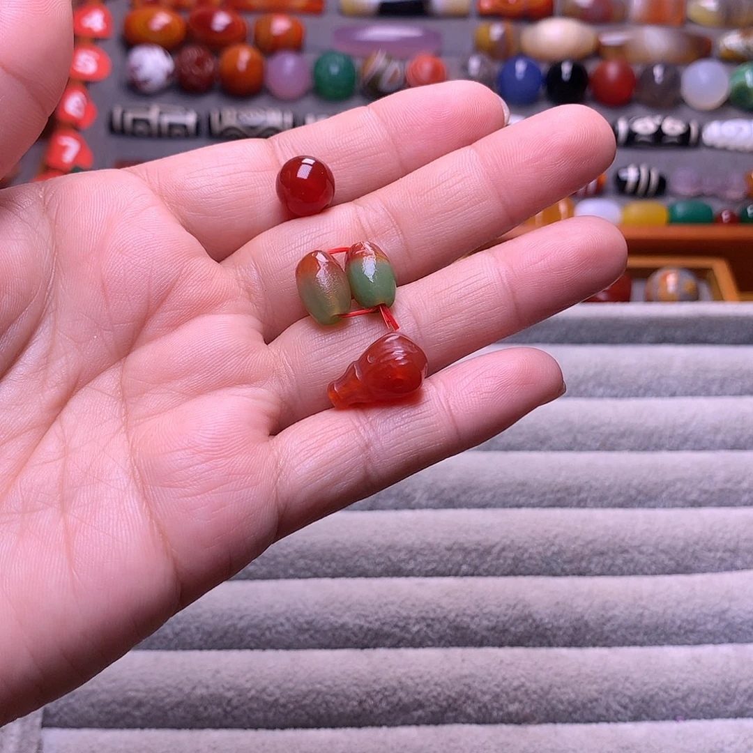 静***心玛瑙/玉髓未镶嵌颈饰