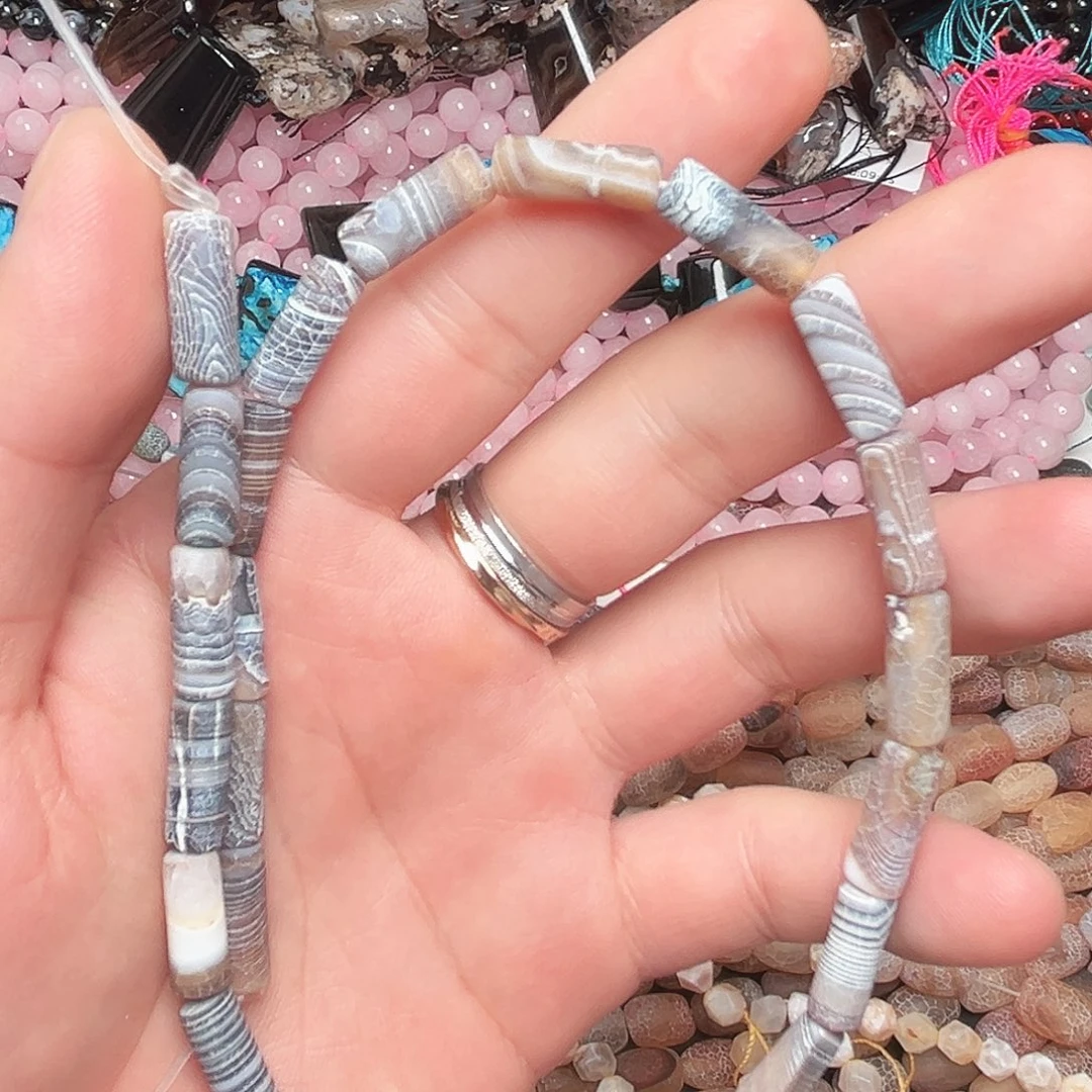 玛瑙/玉髓未镶嵌珠宝半成品C173，药霜缠丝玛瑙圆管一条6*15mm