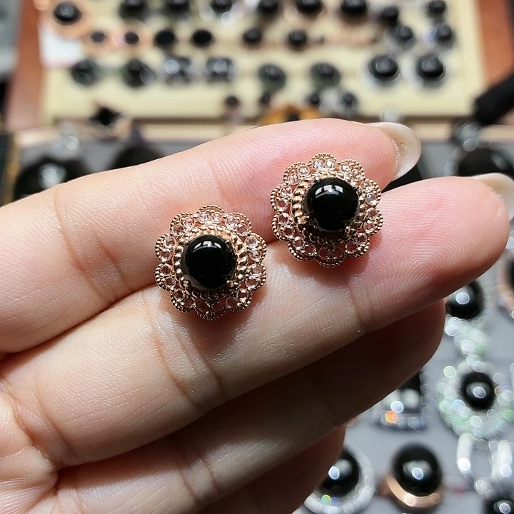 翡翠18K金镶嵌耳饰