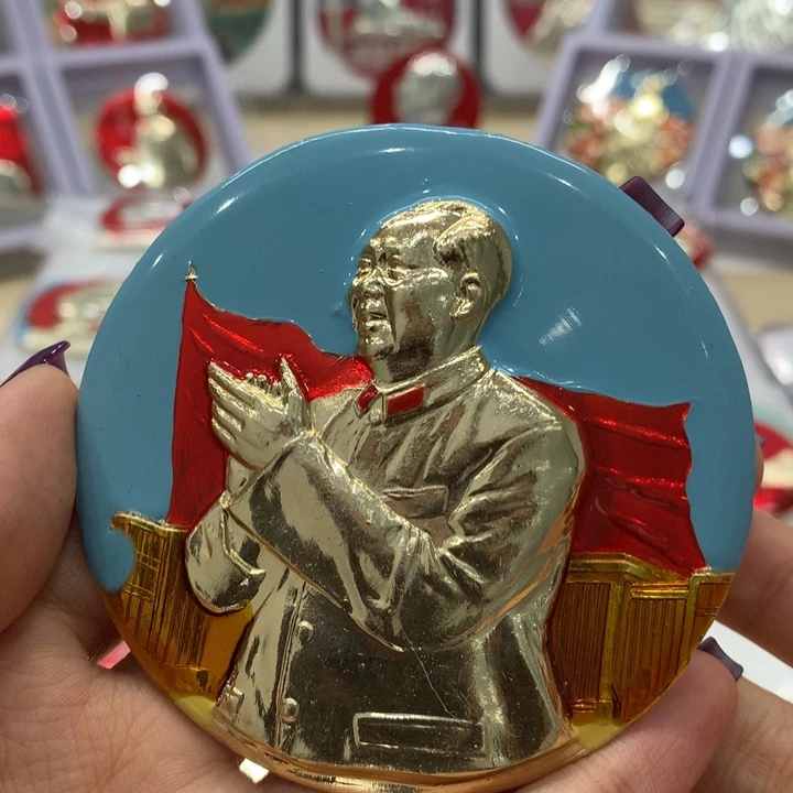 铝多彩 爷爷鼓掌