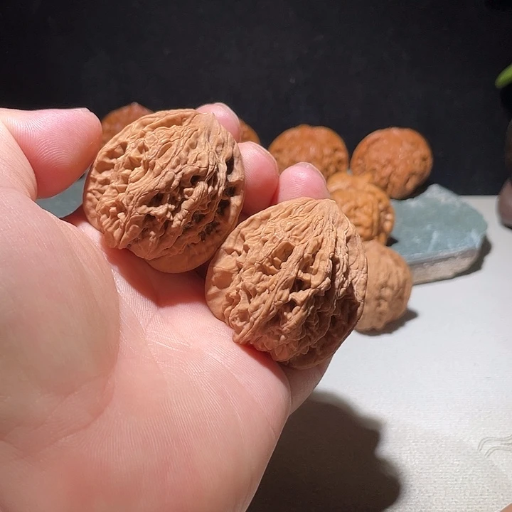 文玩核桃吊坠麦虎41
