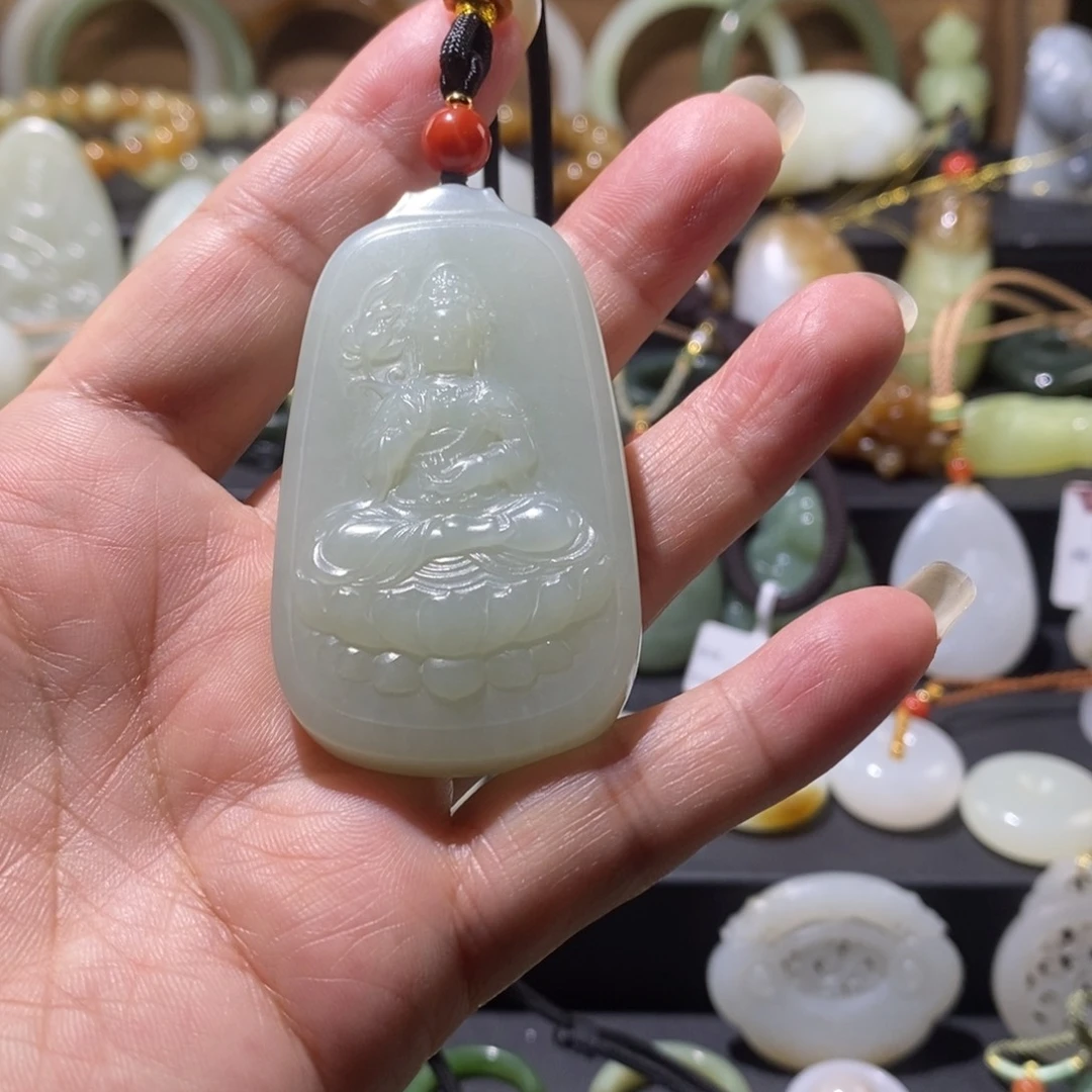 和田玉未镶嵌颈饰观音牌