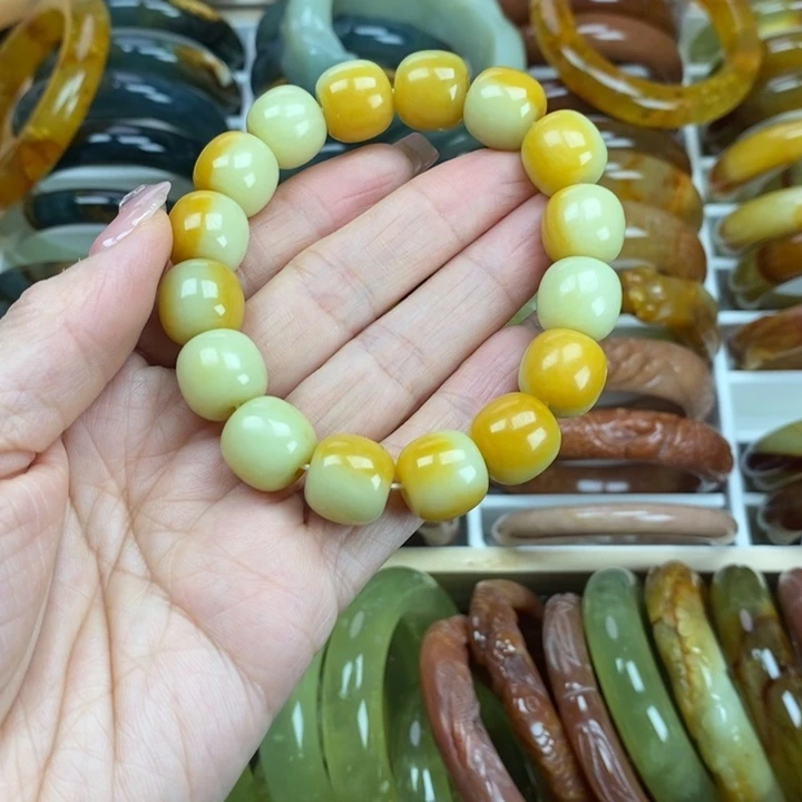 蛇纹石玉手镯未镶嵌